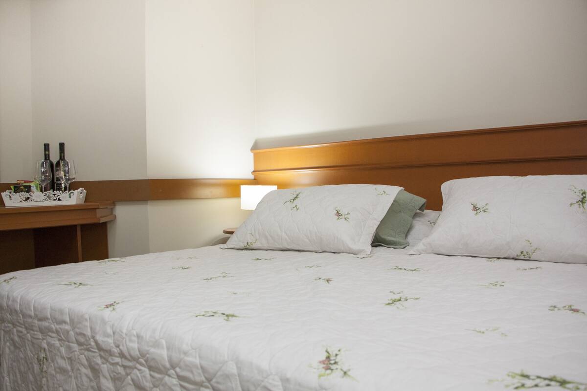 Classic Double or Twin Room, 1 Bedroom, Accessible, Garden View | Premium bedding, minibar, in-room safe, blackout drapes