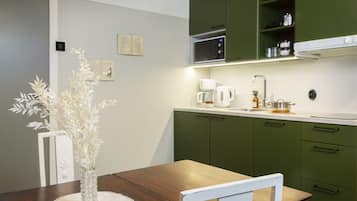 Superior Double Room | Private kitchen | Fridge, microwave, stovetop, dishwasher