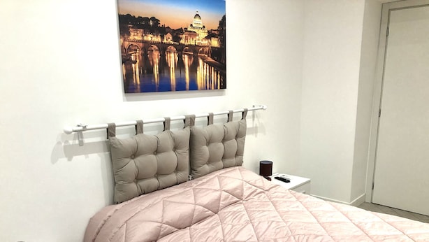2 bedrooms, iron/ironing board, free WiFi, bed sheets - Guest House Capitale (Rome)
