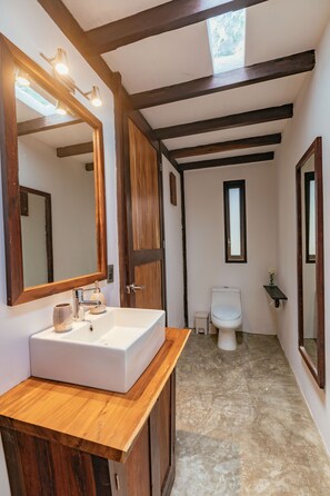 Bathroom - Zapote Lodge: A place created respecting nature (Tulum, Quintana)