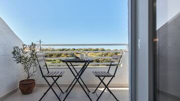 Standard Double Room | Balcony