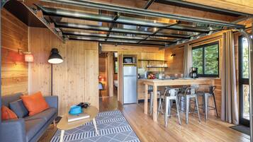 Chalet Superior | Area keluarga | Meja tenis meja dan buku