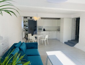 Living room - River Boulevard Loft (Kraków)