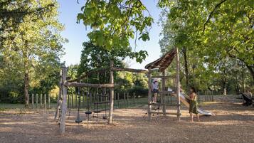 Children's play area - outdoor