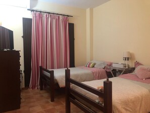 Comfort Twin Room (G) | Premium bedding, down comforters, individually decorated - Habitaciones en Almonte (Almonte)