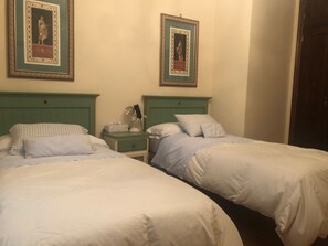 Chambre Confort avec lits jumeaux (F)
