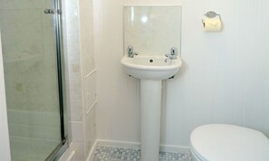 Doppelzimmer, mit Bad | Badezimmer
