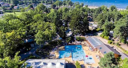 Camping La Pinède