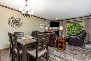 Smart-TV, peis og DVD-spiller