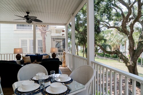 Beautiful Grand Pavilion -  steps to the beach with Grand Pavilion Pool Access