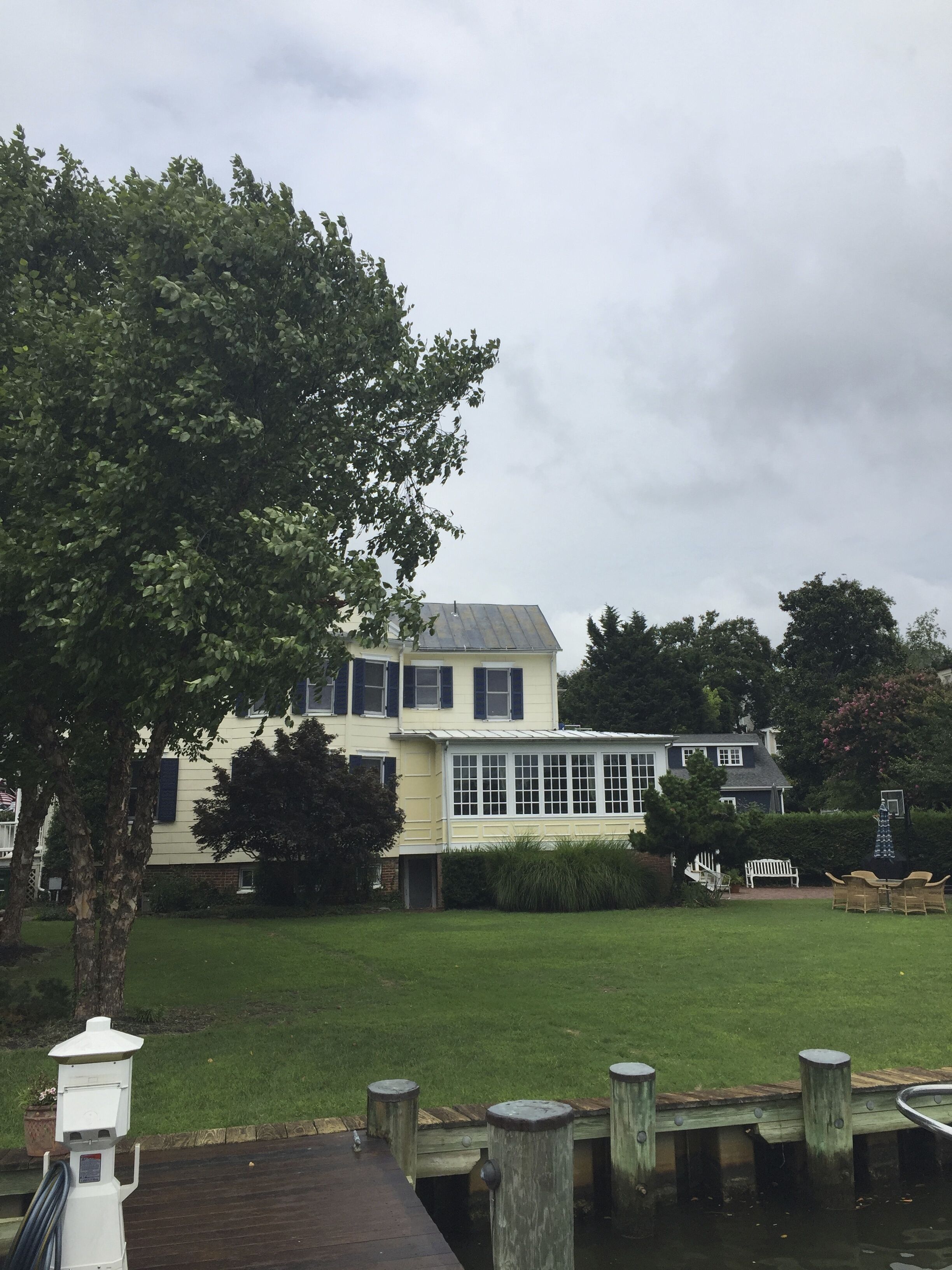 Beautiful 4BR Waterfront Home in Historic Downtown Annapolis - Close Proximity to Everything!