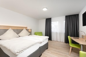 Desk, cribs/infant beds, rollaway beds, free WiFi - Gasthaus zur Blume (Efringen-Kirchen)