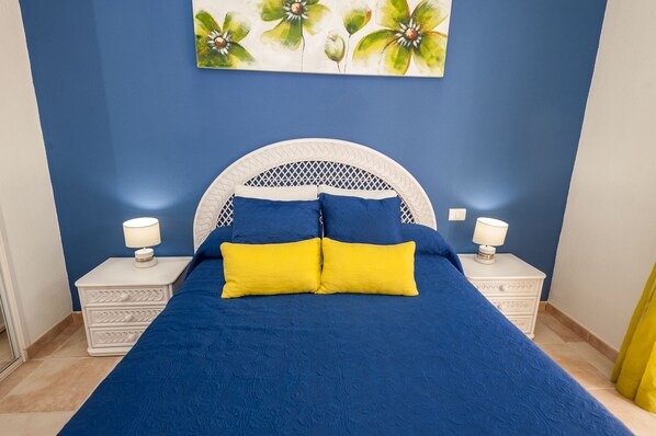 4 bedrooms, iron/ironing board, travel crib, free WiFi
