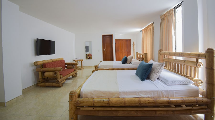 Hotel Toledo Plaza