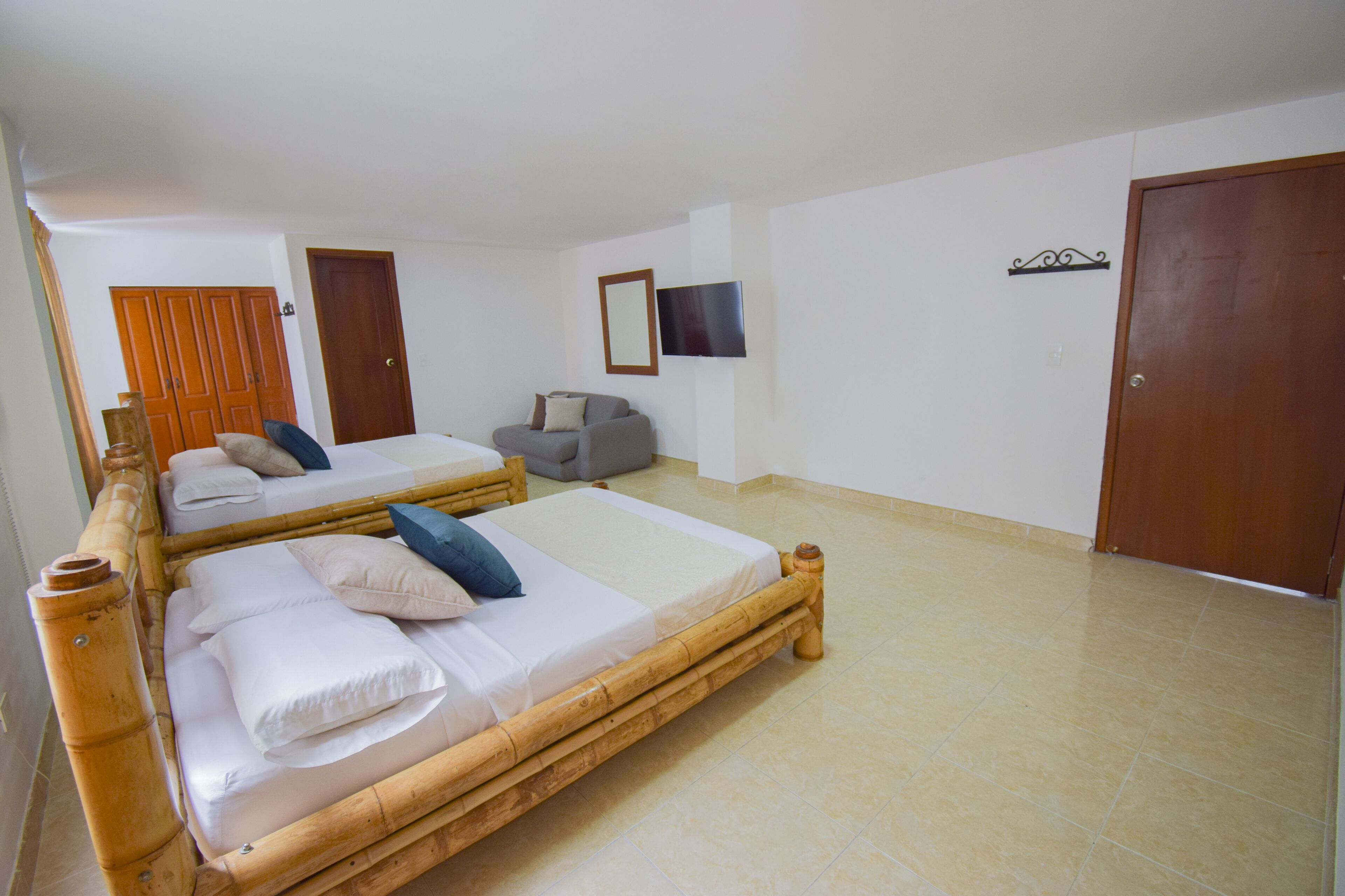 Photo - Hotel Toledo Plaza