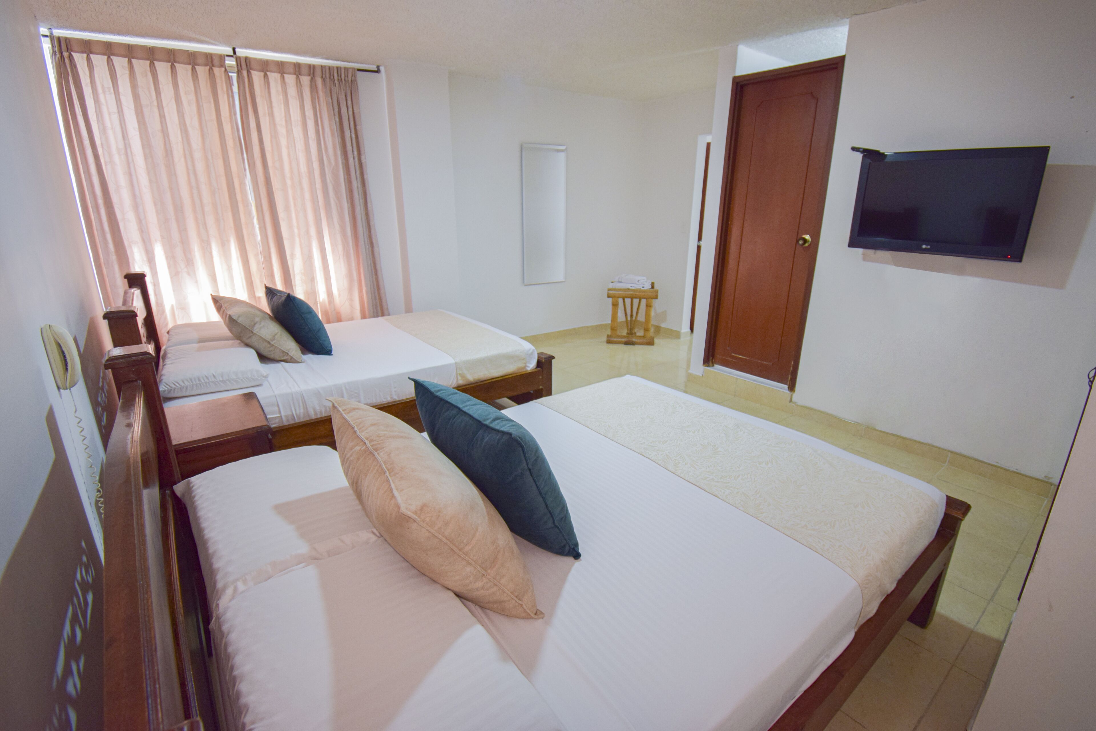 Photo - Hotel Toledo Plaza