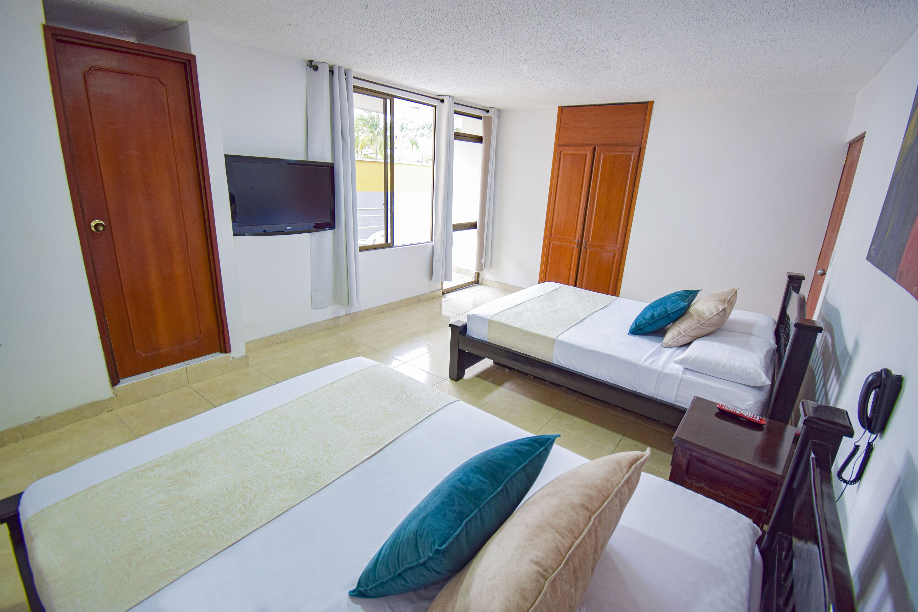 Photo - Hotel Toledo Plaza