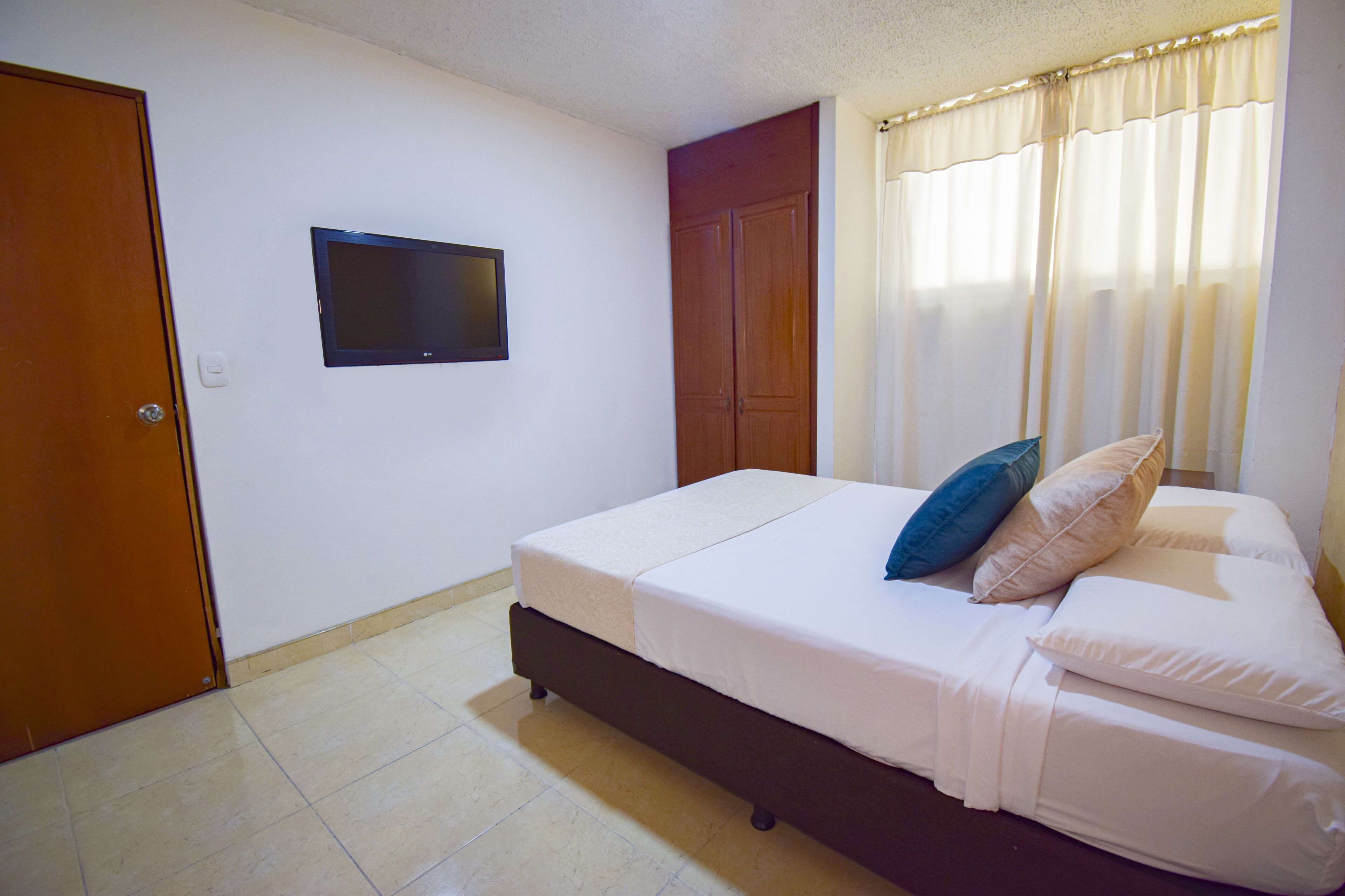 Photo - Hotel Toledo Plaza