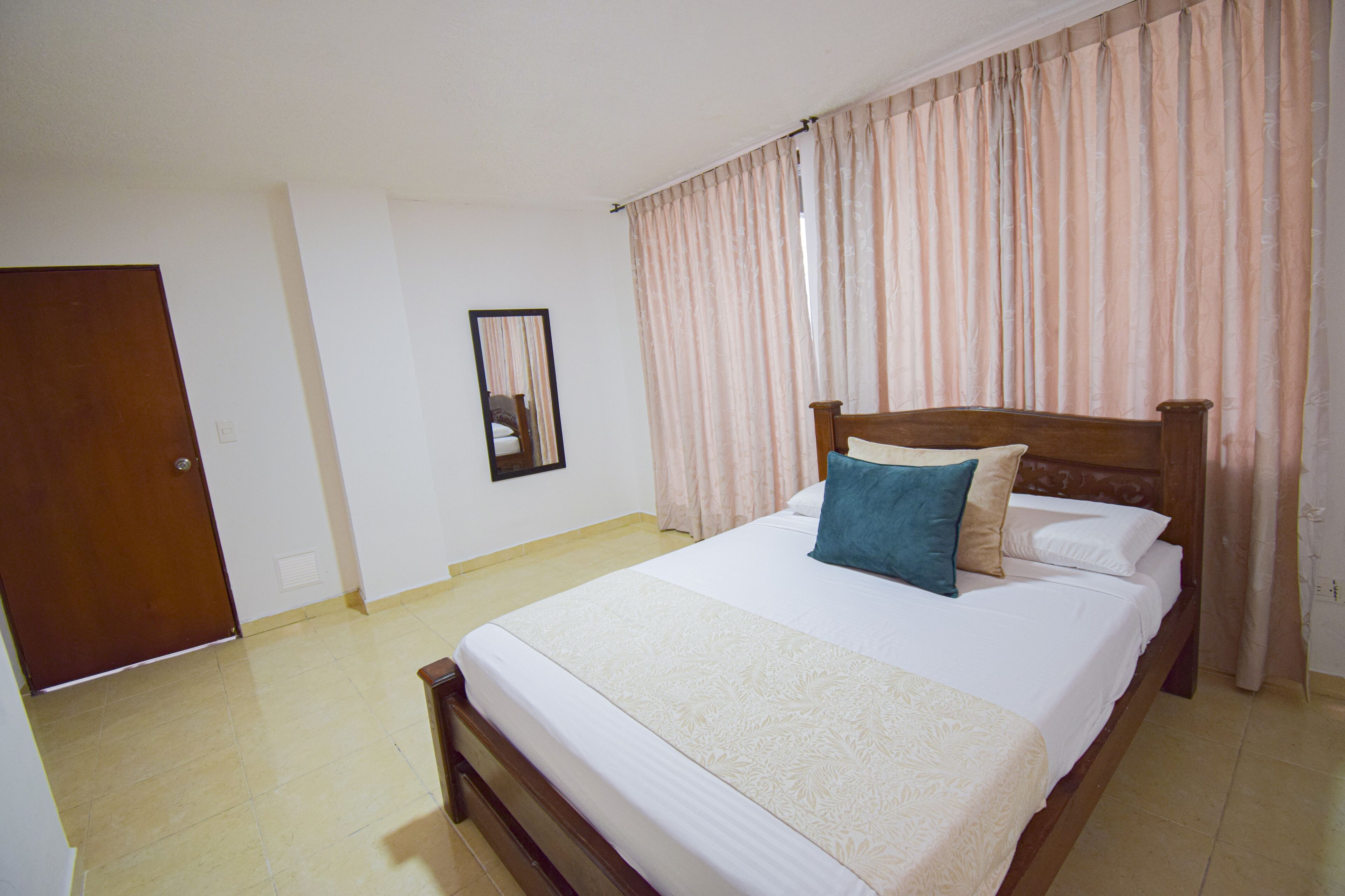 Photo - Hotel Toledo Plaza