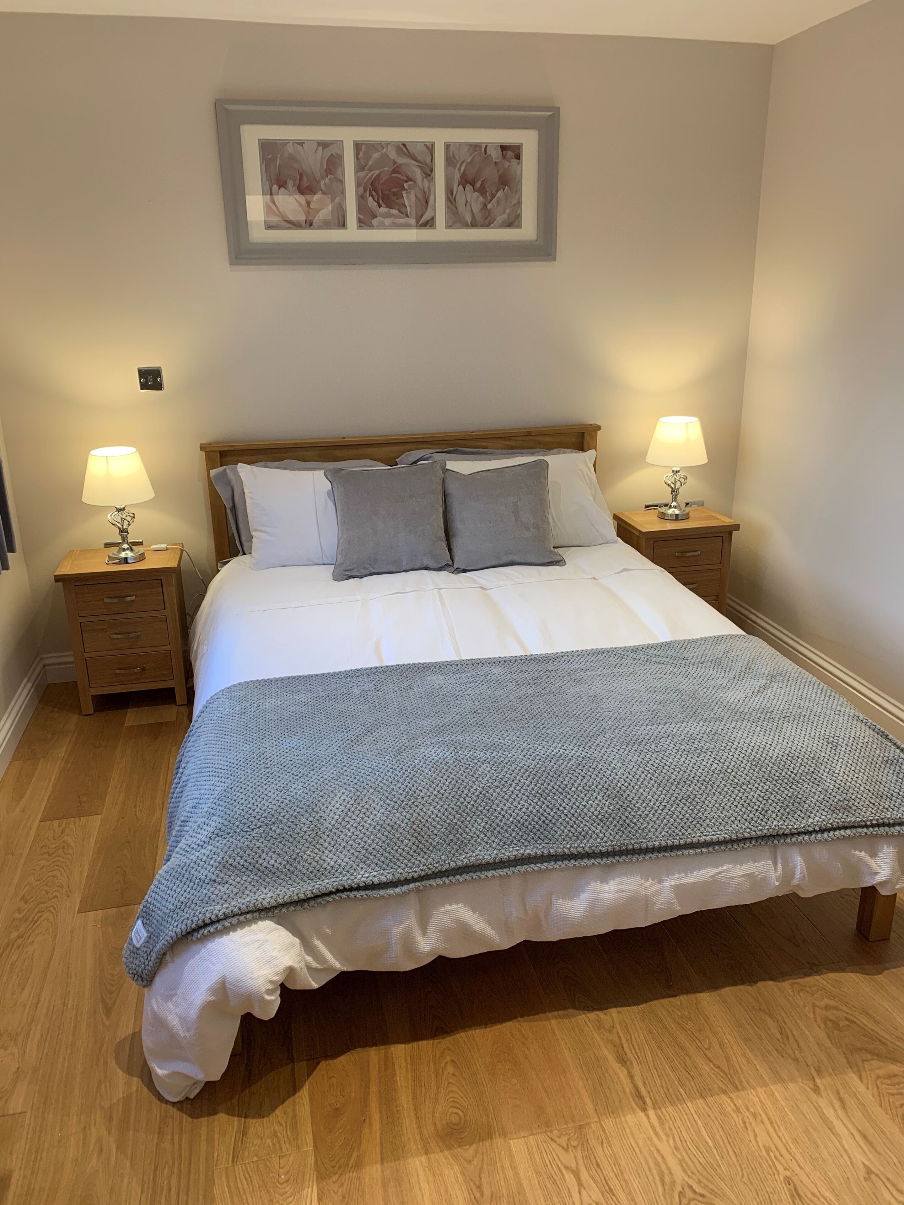 3 bedrooms, memory-foam beds, iron/ironing board, travel cot