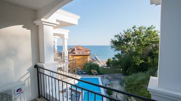 Double or Twin Room | Balcony view