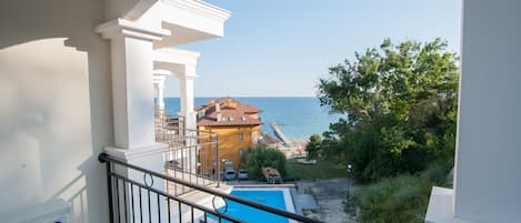 Double or Twin Room | Balcony view