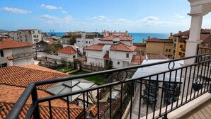 Appartamento | Vista balcone