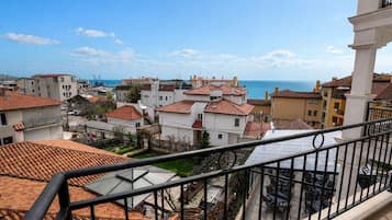 Appartamento | Vista balcone