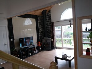 케이블 채널 시청이 가능한 50인치 LED TV, TV