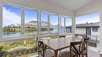 The Tekapo Suite | Lake view