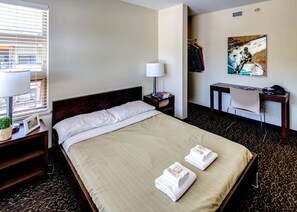 Double Room, 1 Queen Bed, Private Bathroom (Private) | Free WiFi, bed sheets - HI Whistler - Hostel (Whistler)