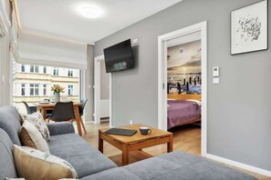 1 chambre, bureau, fer et planche à repasser, Wi-Fi