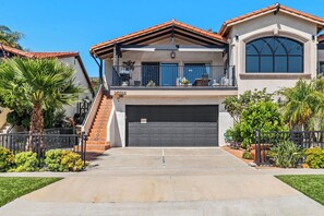 Exterior - Coastal Modern Beach Cottage-2 Bed/2 Bath, A/C, Vegetable Garden, Walk2Beach (Dana Point)