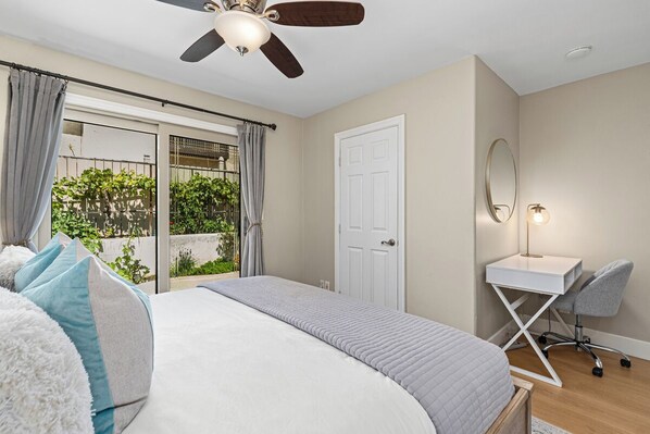 2 bedrooms, iron/ironing board, travel cot, Internet