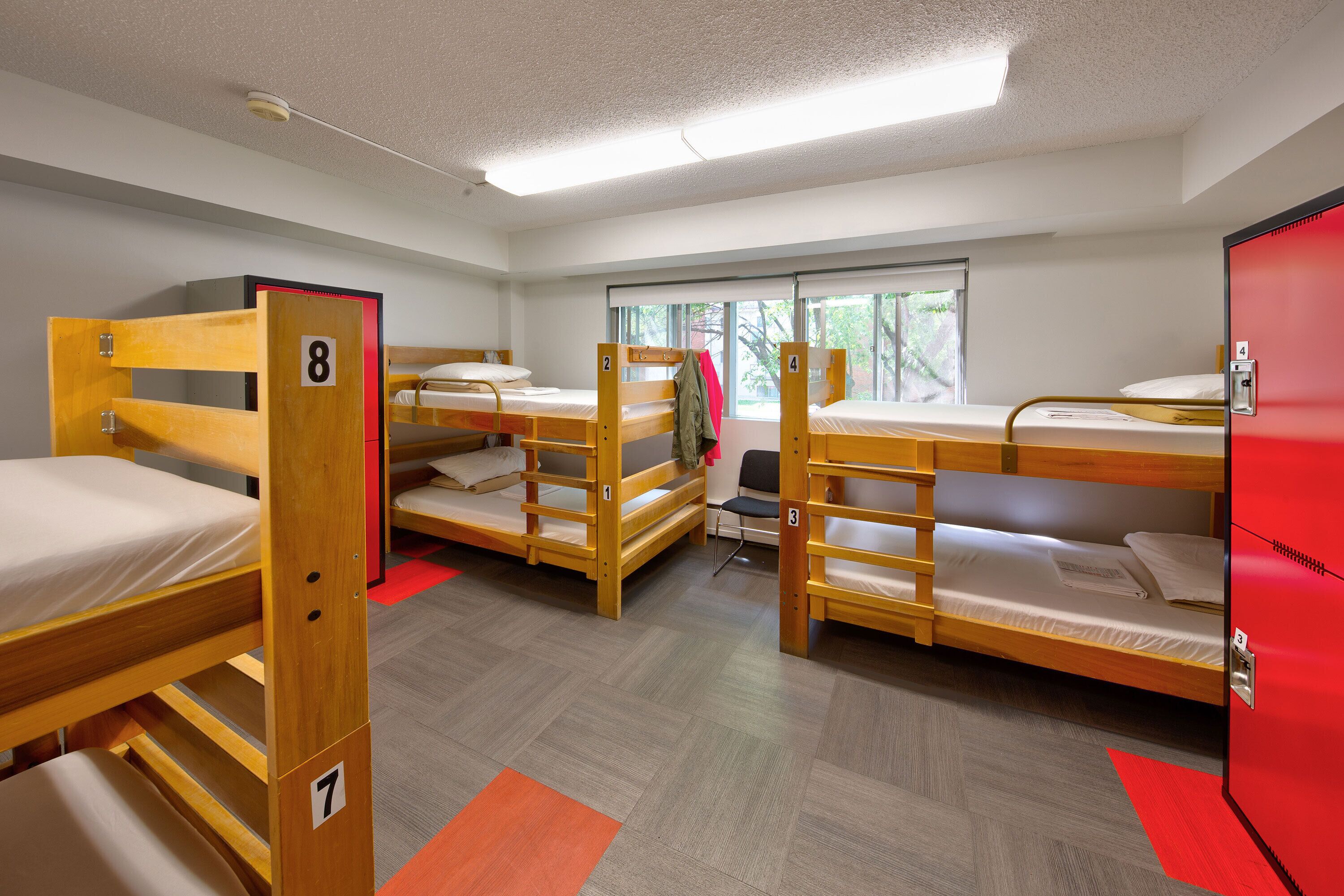 Photo - HI Edmonton - Hostel