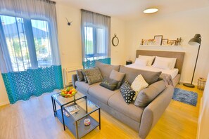 1 bedroom, iron/ironing board, WiFi, bed sheets