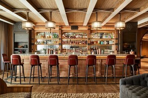 Bar (on property) - Madeline Hotel And Residences, Auberge Resorts (Telluride)