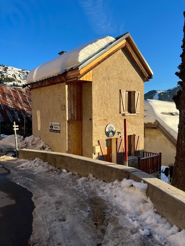 Charming chalet Alpe d'Huez, 5 people with all comfort