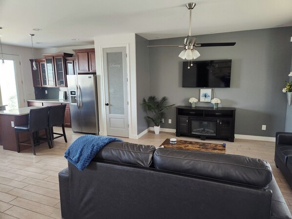 TV connectée, cheminée