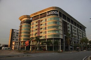 Exterior - Bangi Perdana Hotel (Bandar Baru Bangi)
