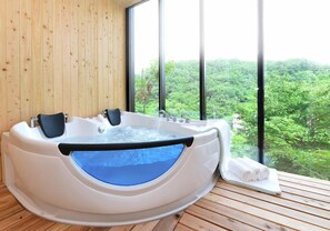 Room 202 | Jetted bathtub - Happiness River Pension (Gapyeong)