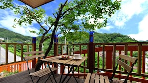 BBQ/picnic Area - Happiness River Pension (Gapyeong)