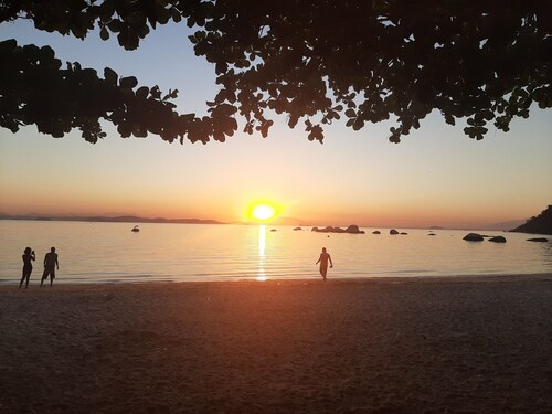 Apartment - Paquetá season in paradise. In front of the beach. Tranquility!