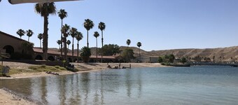 新規上場！ 89ドルの入門料金！ ラスベガス湖のオアシス