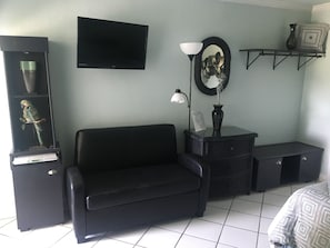Interior - Perfect Studio Condo! THE HANGOUT Across the Street! (Gulf Shores)