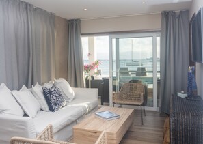 UNIT 2 | Beach/ocean view