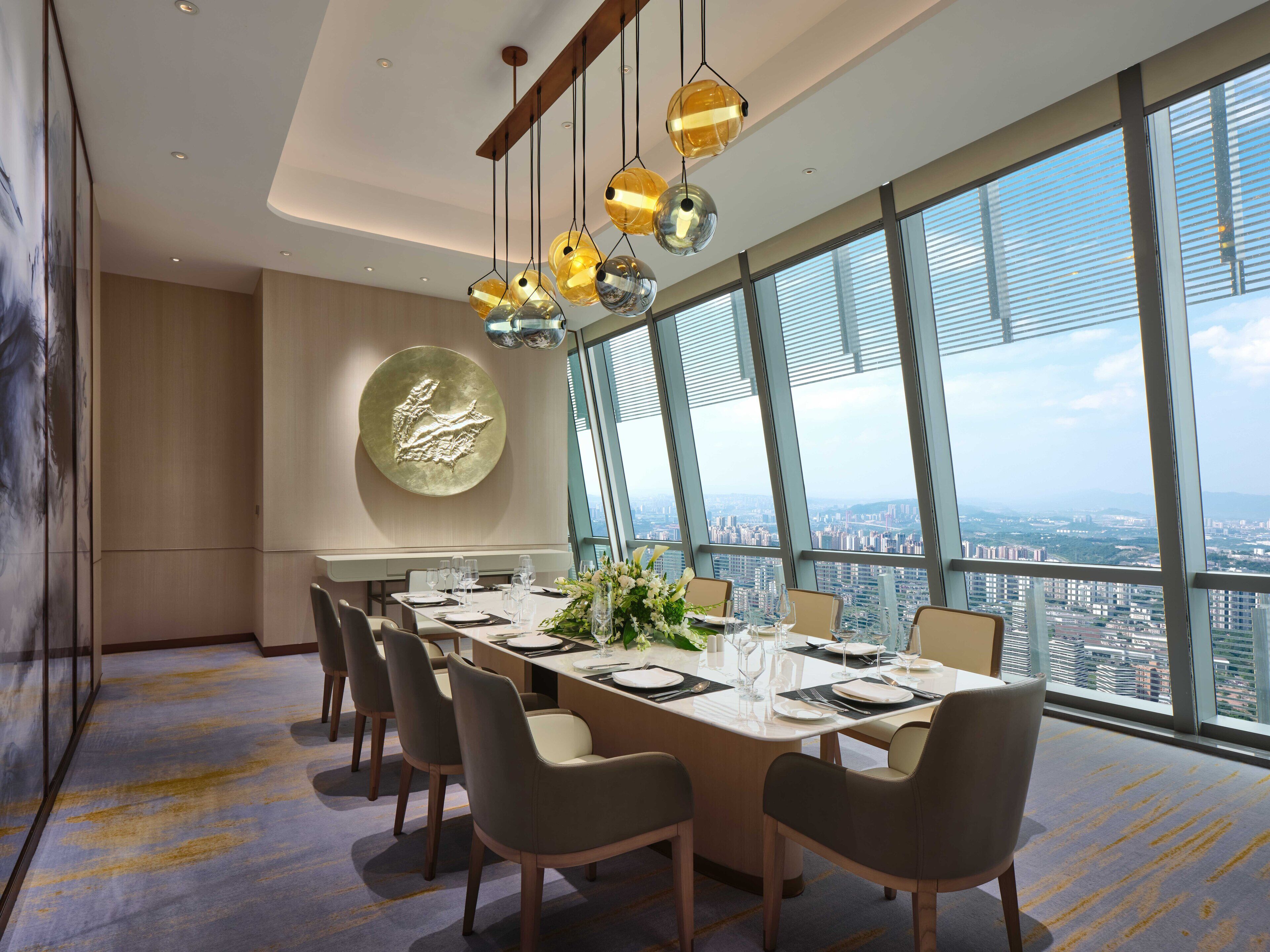 1 bedroom, down duvets, minibar, in-room safe