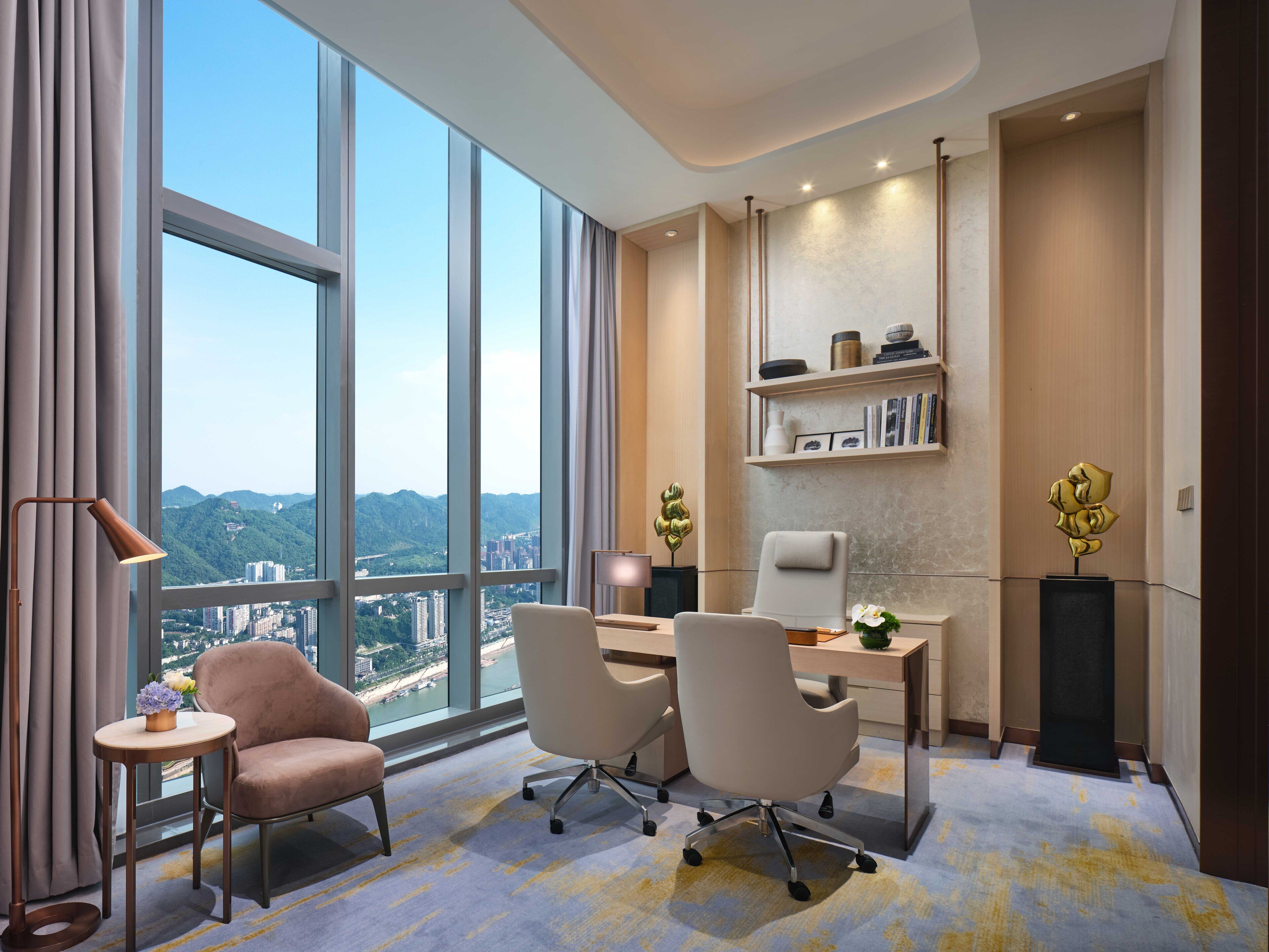 1 bedroom, down duvets, minibar, in-room safe