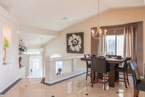 CASA MIA - Las Vegas traditional Luxury