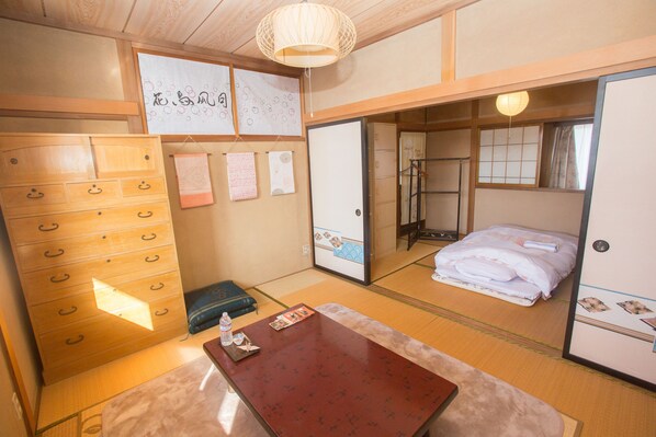 Japanese Style Room | Free WiFi